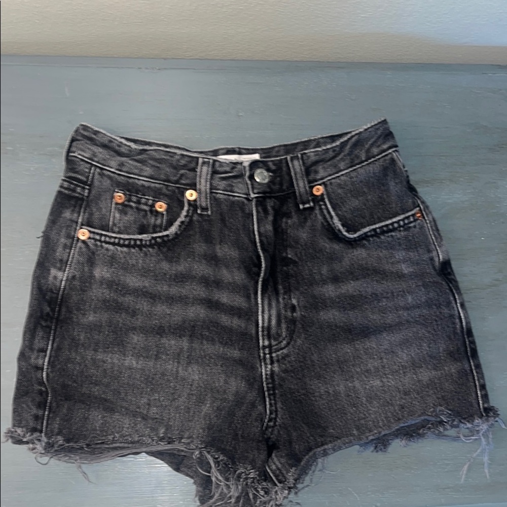 Topshop Shortie Shorts Womens Black Raw Hem High Rise Mom Denim Bottoms sz 2 EUC
